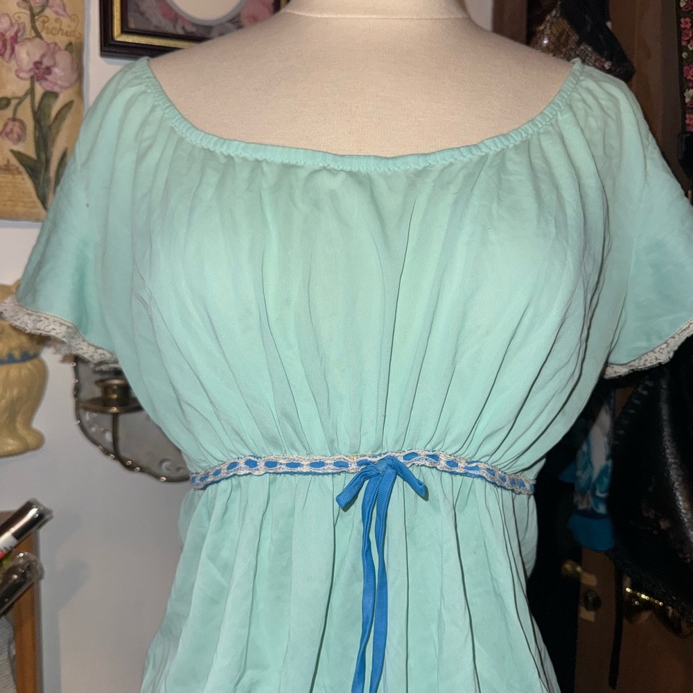 Vintage Avian 1950’s Light Blue Off-Shoulder night gown with Blue bow detail